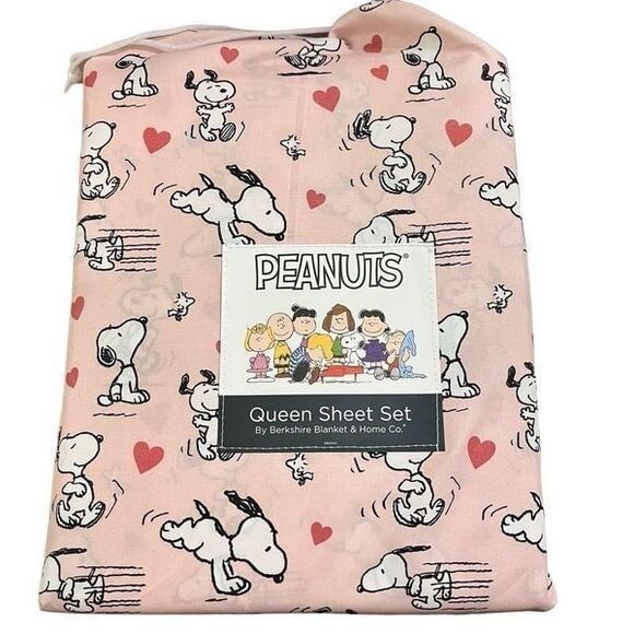NEW Tik Tok Viral Peanuts Snoopy Valentine’s Day Sheet Set Pink Queen Size - Picture 1 of 5